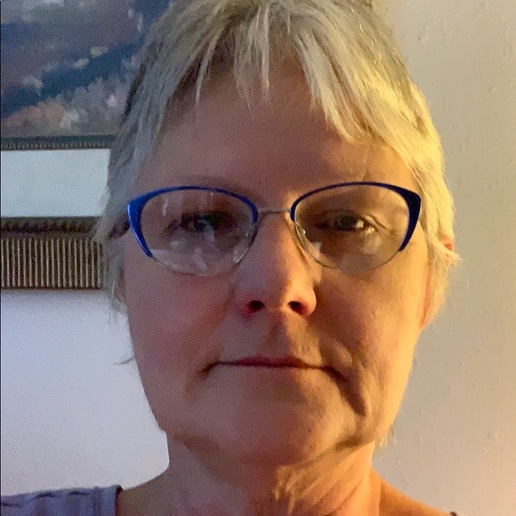 Meet your Posher, Jess - Picture 1 of 1